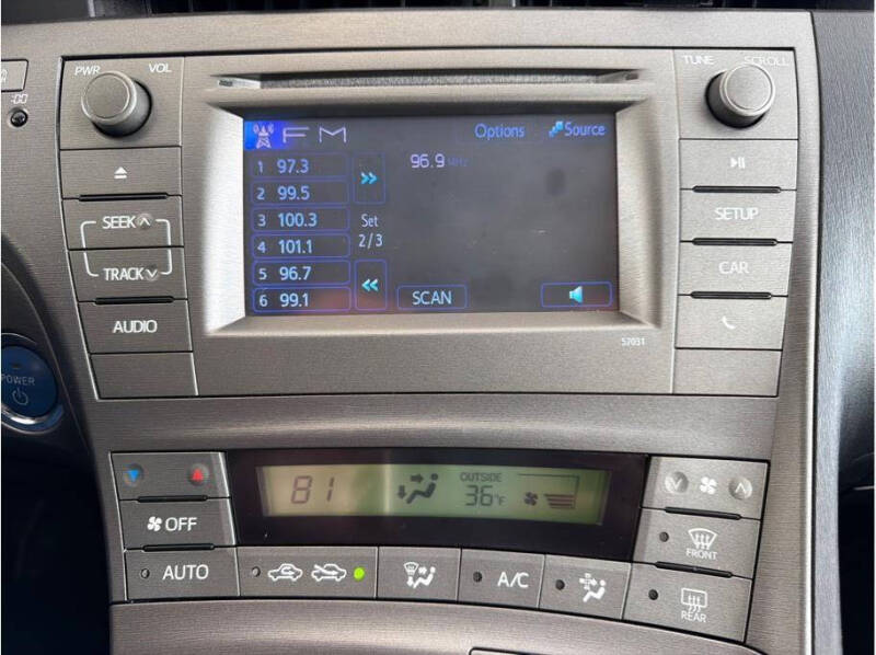 2012 Toyota Prius Two