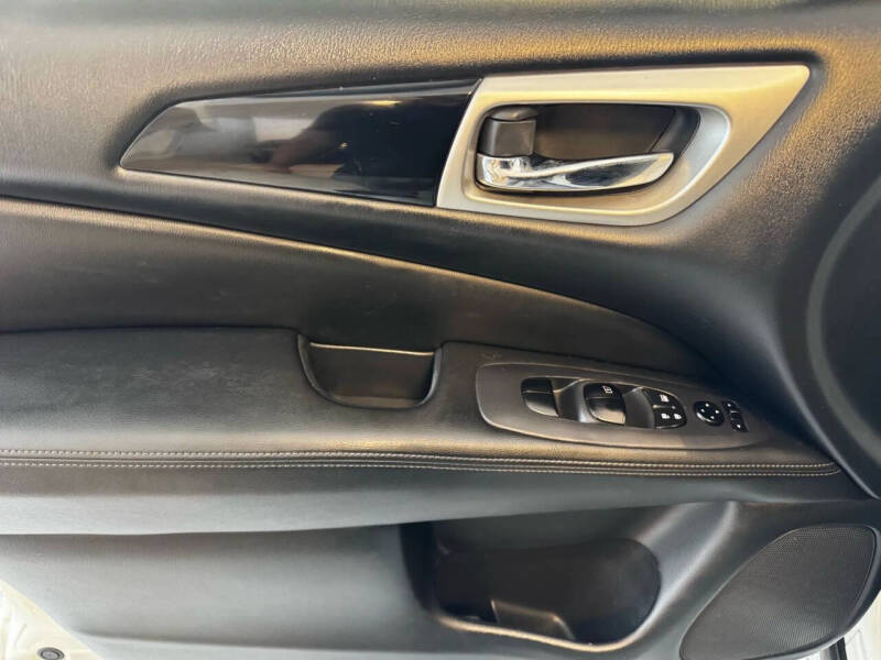 2018 Nissan Pathfinder