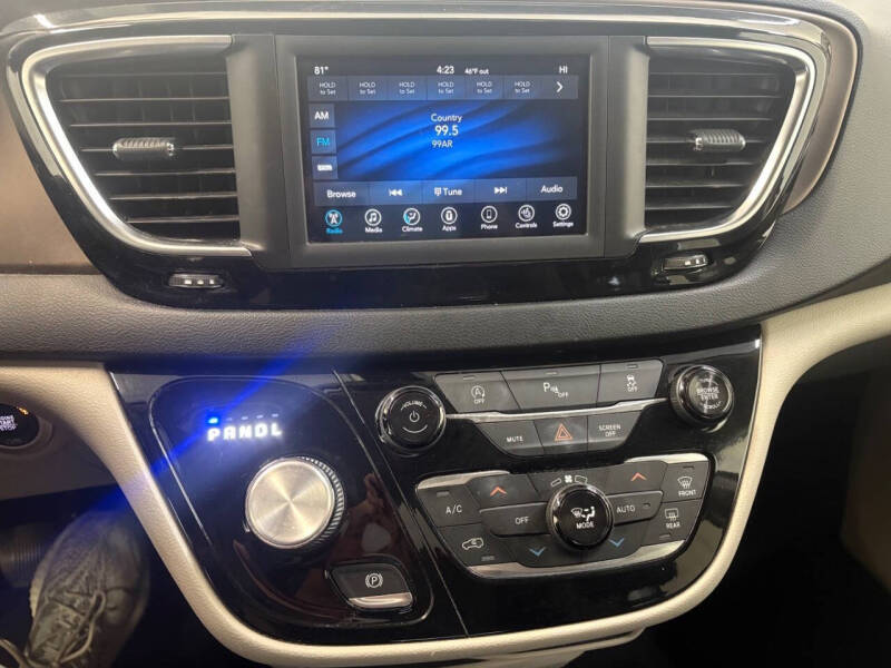 2019 Chrysler Pacifica Touring L