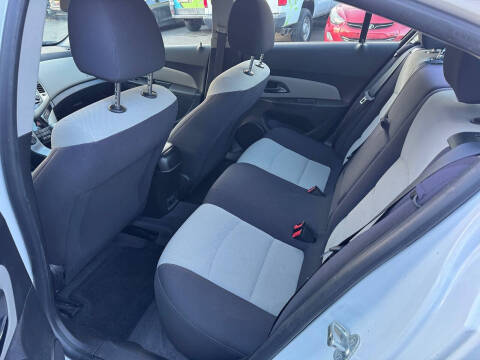 2013 Chevrolet Cruze LS Auto