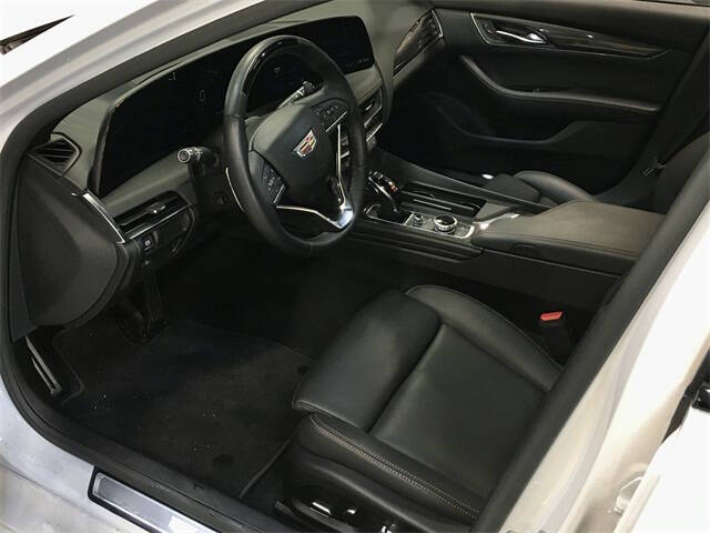 2025 Cadillac CT5 Sport