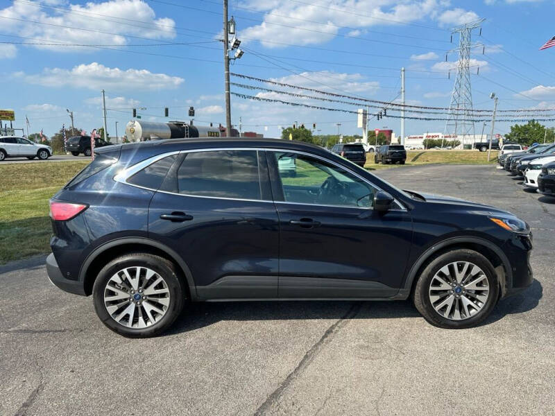 2021 Ford Escape Titanium