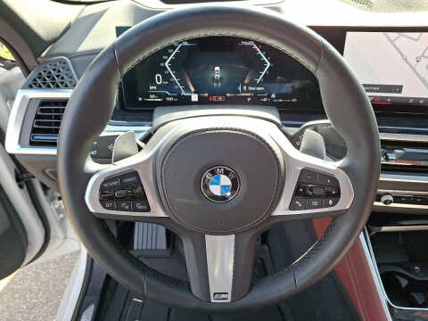 2025 BMW X6 xDrive40i