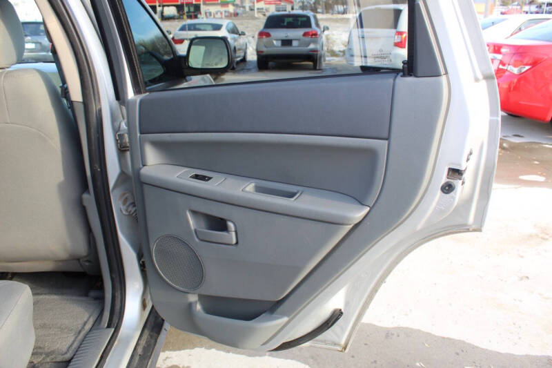 2006 Jeep Grand Cherokee Laredo