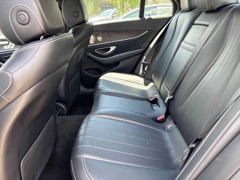 2019 Mercedes-Benz E-Class E 300