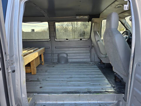 2009 Ford E-Series E-150