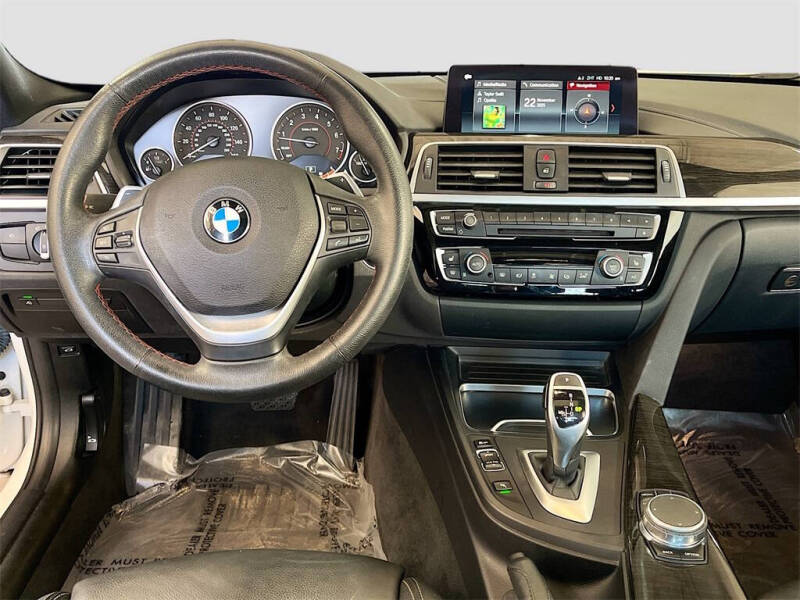 2018 BMW 3 Series 330i xDrive