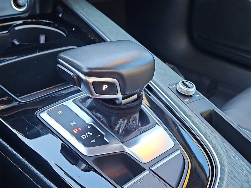 2021 Audi A4 quattro S line Premium 45 TFSI