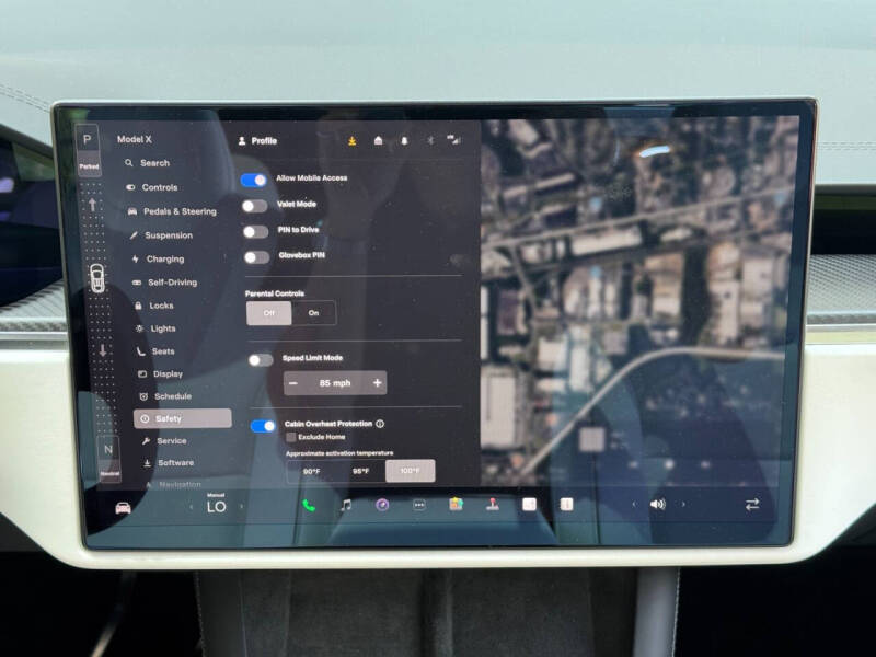 2025 Tesla Model X Plaid