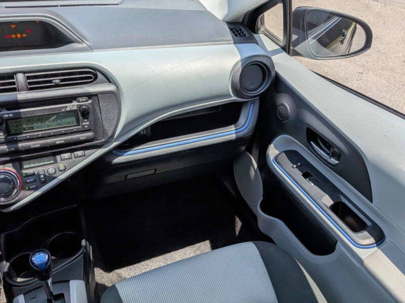 2012 Toyota Prius c