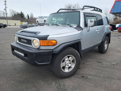 2008 Toyota FJ Cruiser for sale at Cruisin' Auto Sales in Madison IN