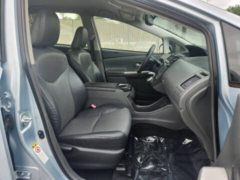 2012 Toyota Prius v Five