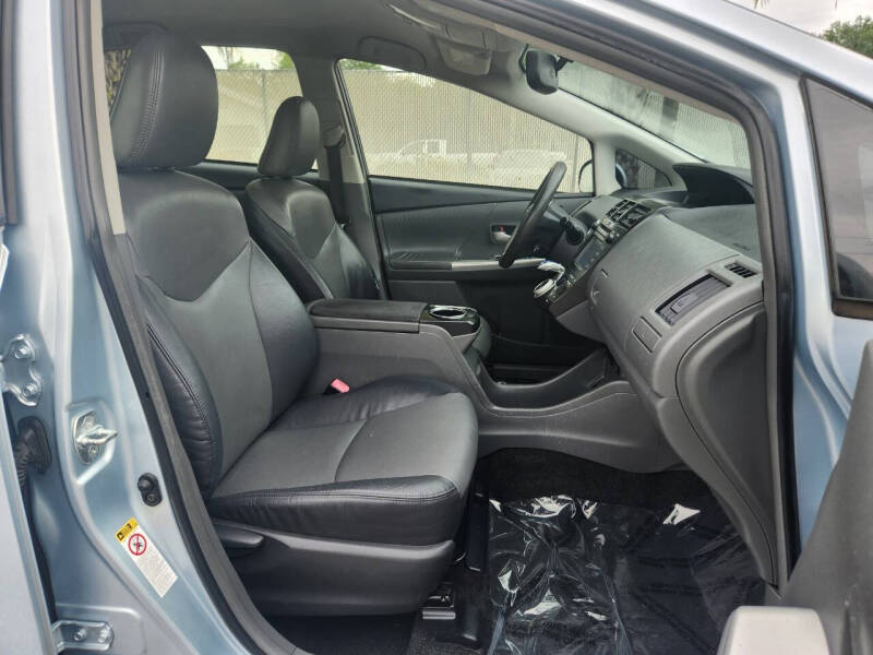 2012 Toyota Prius v Five