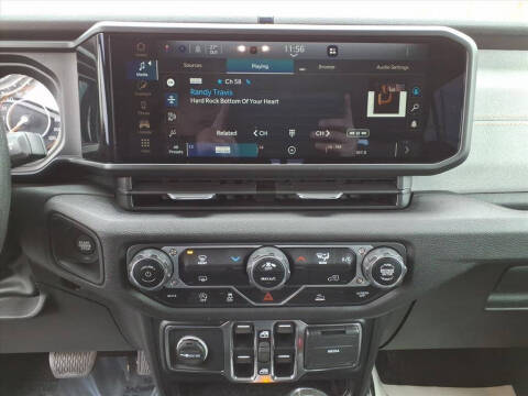 2024 Jeep Gladiator NightHawk