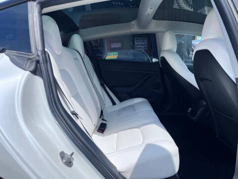 2022 Tesla Model 3 Long Range