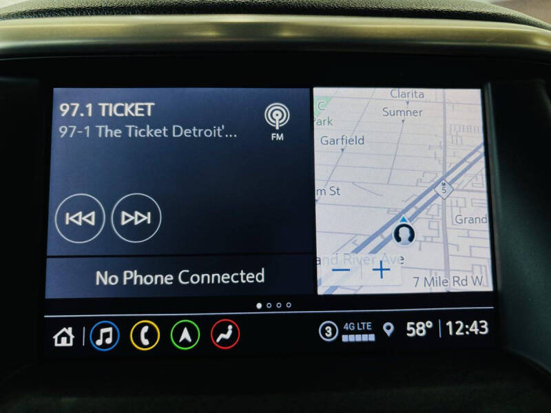 2022 GMC Acadia Denali