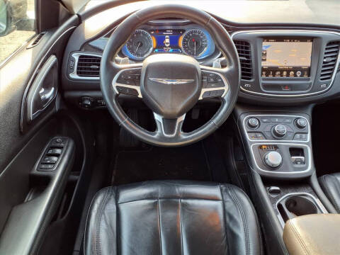 2015 Chrysler 200 C
