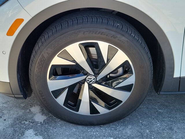 2023 Volkswagen ID.4 Pro