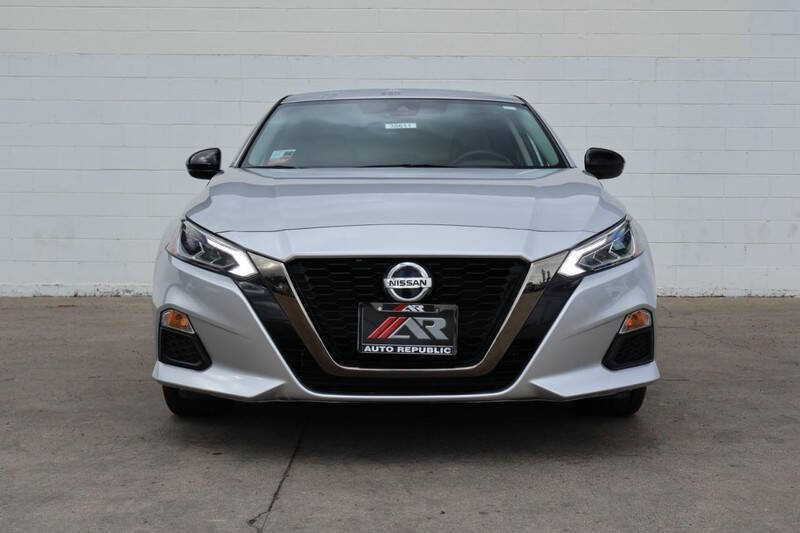 2022 Nissan Altima 2.5 SR