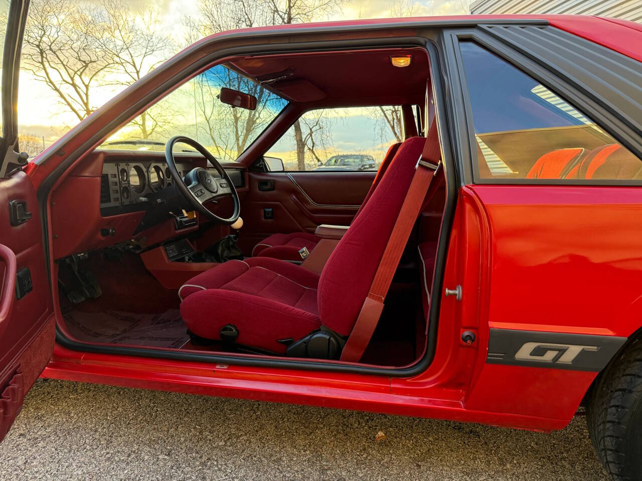 1986 Ford Mustang 24
