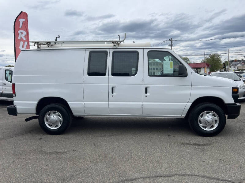 2011 Ford E-Series