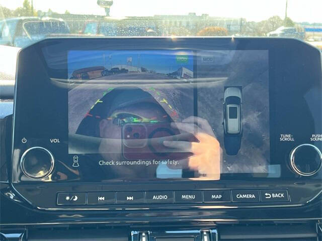 2025 Nissan Pathfinder Platinum