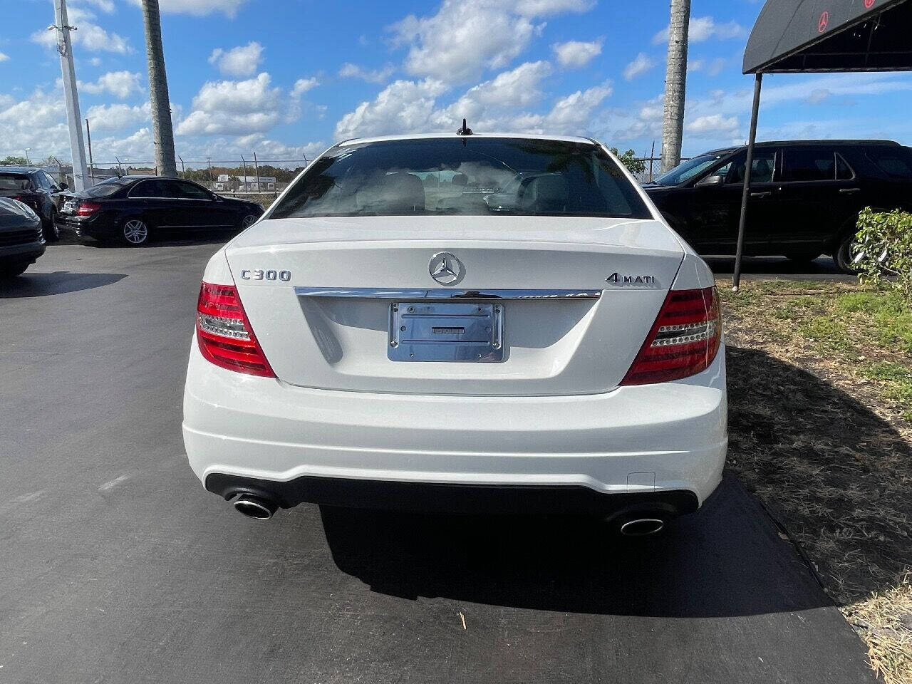 2013 MERCEDES-BENZ C-Class Sedan - $12,900