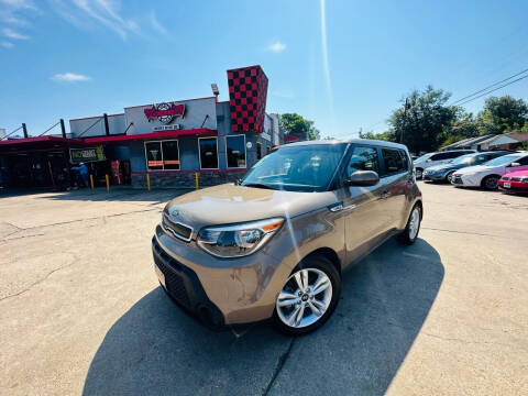 2015 Kia Soul for sale at Chema's Autos & Tires in Tyler TX