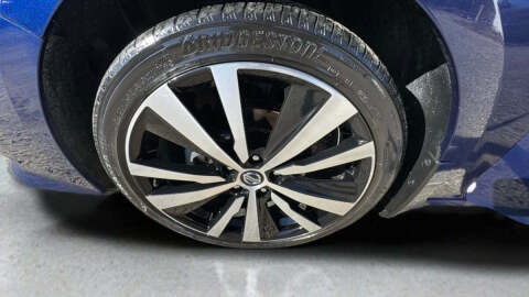 2021 Nissan Altima 2.5 SR