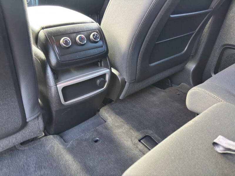 2009 Saturn Outlook XE