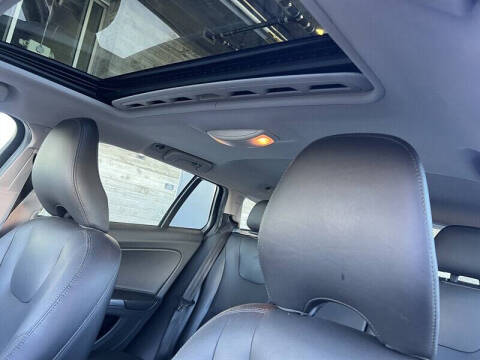 2016 Volvo V60 T5 Drive-E Premier