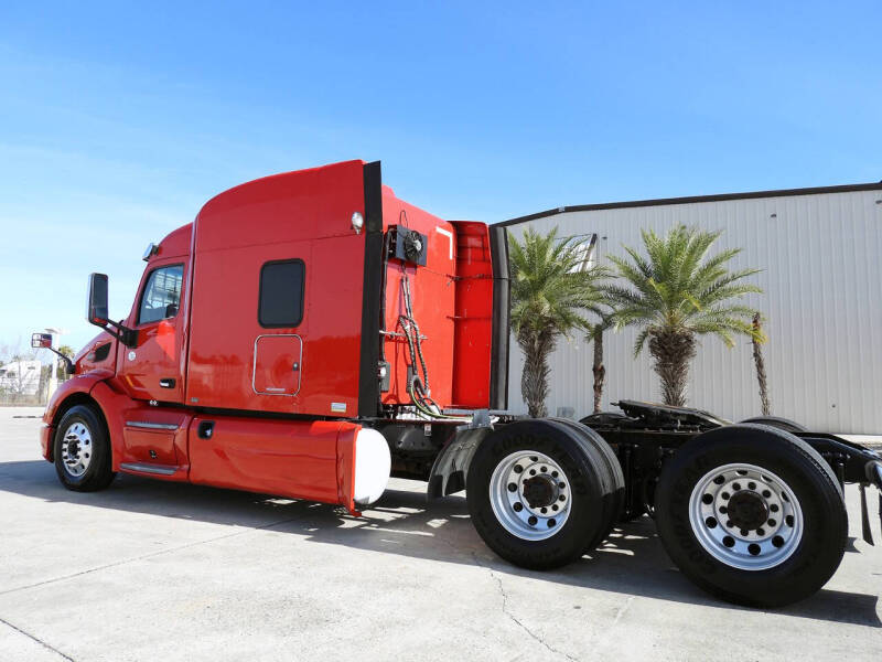 2020 Peterbilt 579