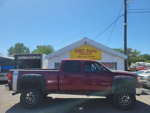 2009 GMC Sierra 2500HD for sale at ABC AUTO CLINIC CHUBBUCK in Chubbuck ID