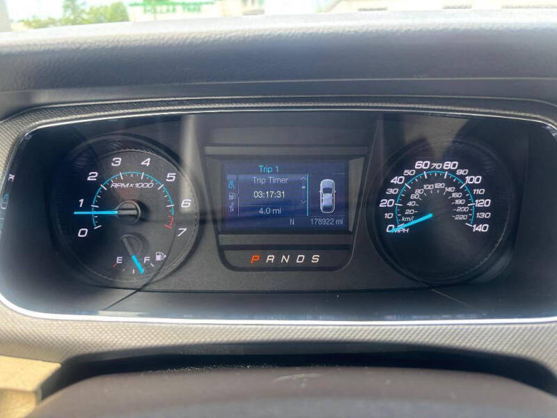 2018 Ford Taurus SE