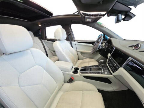 2020 Porsche Macan S