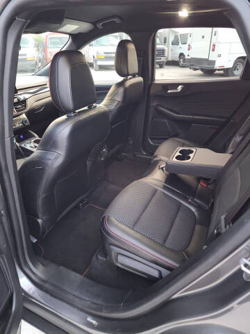 2023 Ford Escape Hybrid ST-Line Select