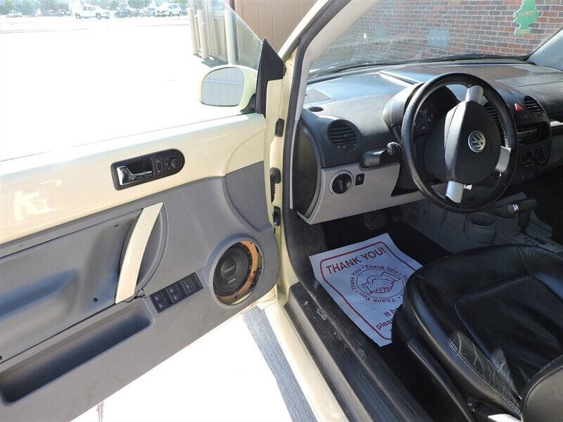 2005 Volkswagen New Beetle Convertible GLS