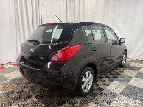 2012 Nissan Versa 1.8 S