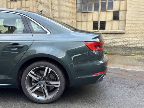 2017 Audi A4 2.0T quattro Premium Plus