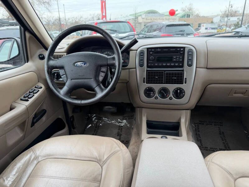 2005 Ford Explorer XLT