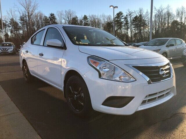 2019 Nissan Versa S Plus