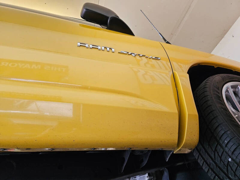2005 Dodge Ram 1500 SRT-10