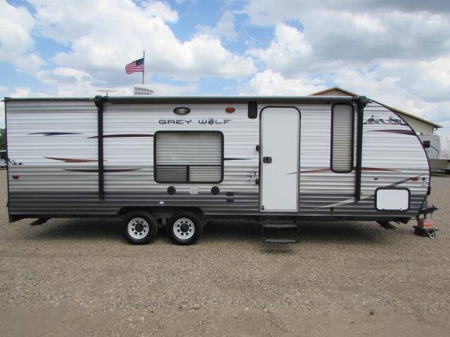 2015 CHEROKEE GREY WOLF