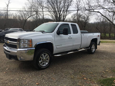 2007 Chevrolet Silverado 2500HD for sale at DONS AUTO CENTER in Caldwell OH