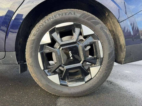 2025 Kia Carnival EX