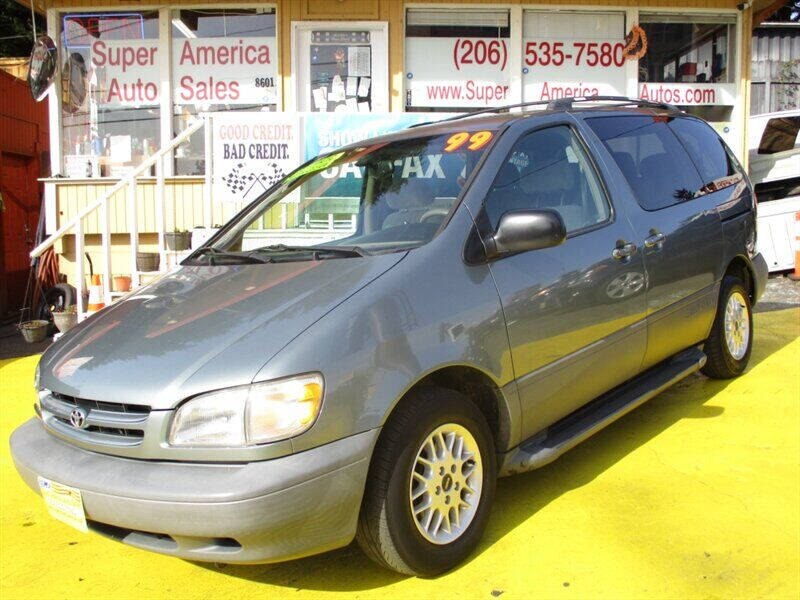 1999 Toyota Sienna for sale in Seattle, WA