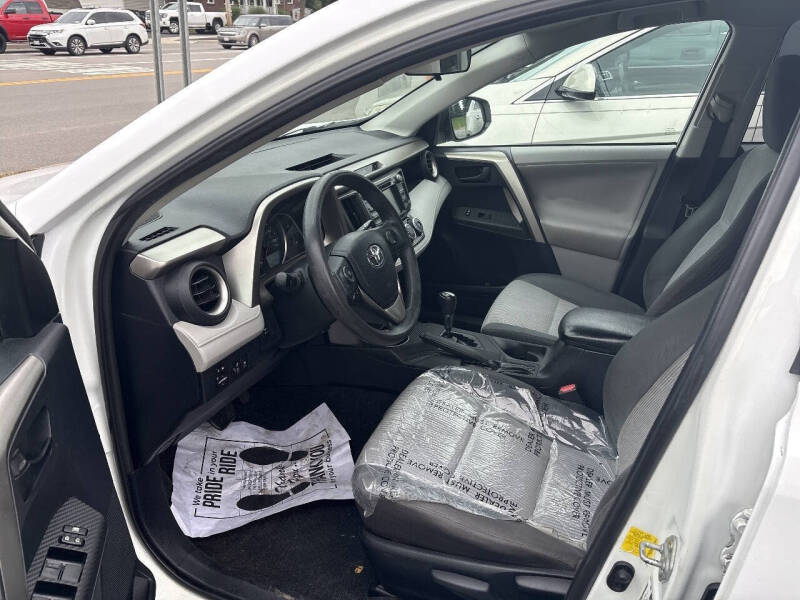 2013 Toyota RAV4 LE