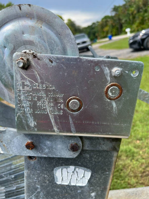 1990 Regal Commodore 265 Cabin Cruiser