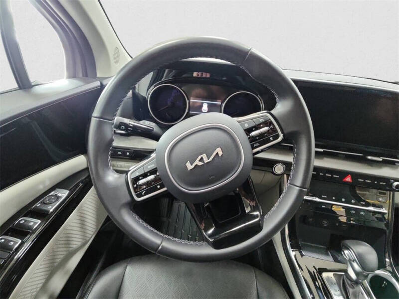 2024 Kia Carnival EX