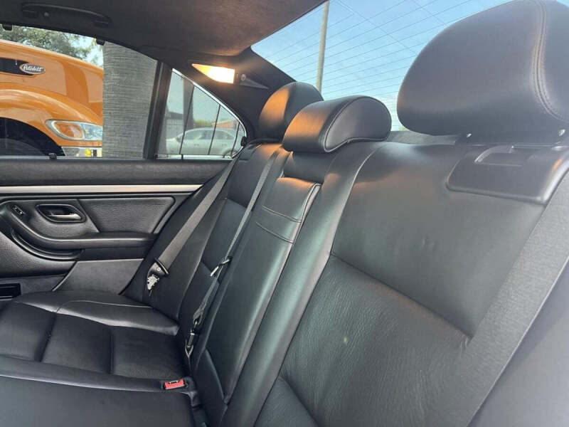 2003 BMW M5